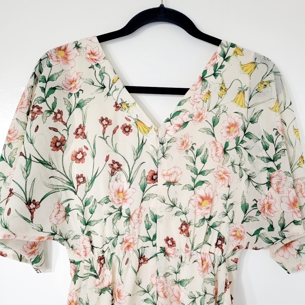 Ali & Jay Floral Romantic Cutout V-Neck Off-White Romper Size Small - Picture 6 of 13